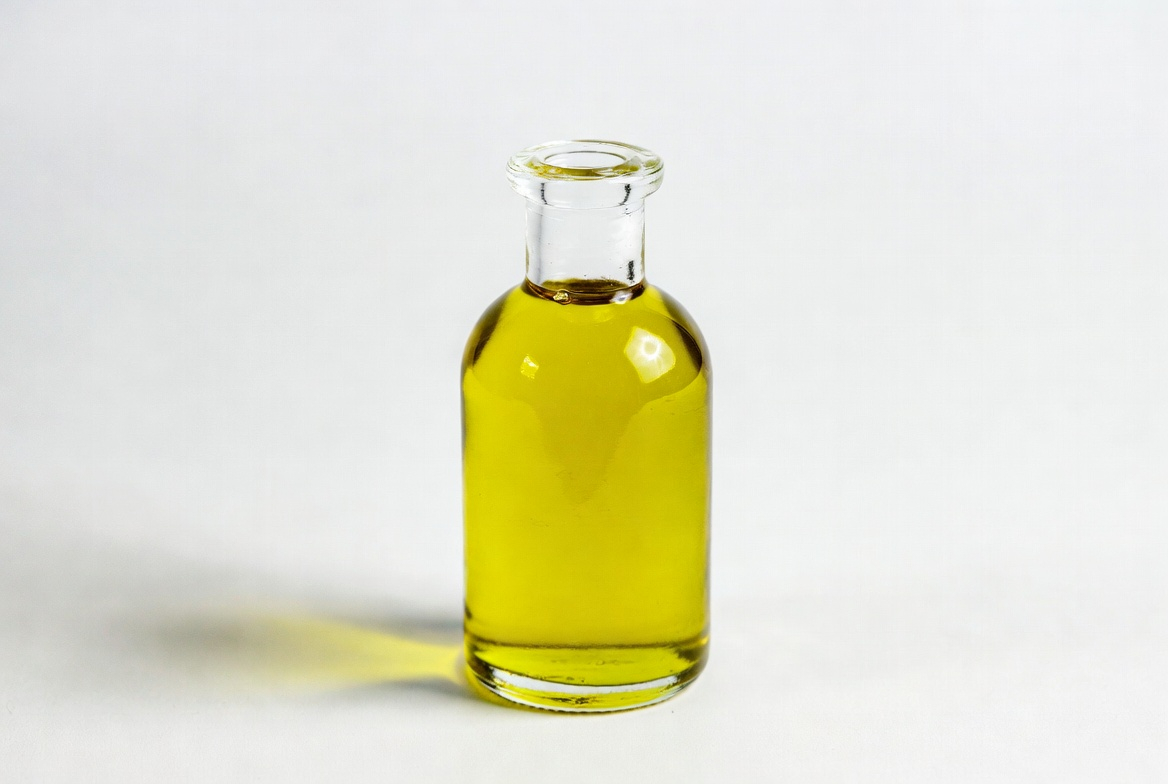 Avocado Oil vs Olive Oil Keto